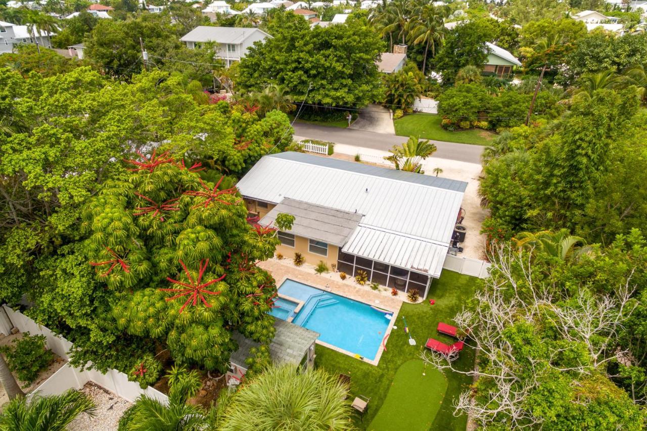 Getaway On Gladiolus Villa Anna Maria Exterior foto