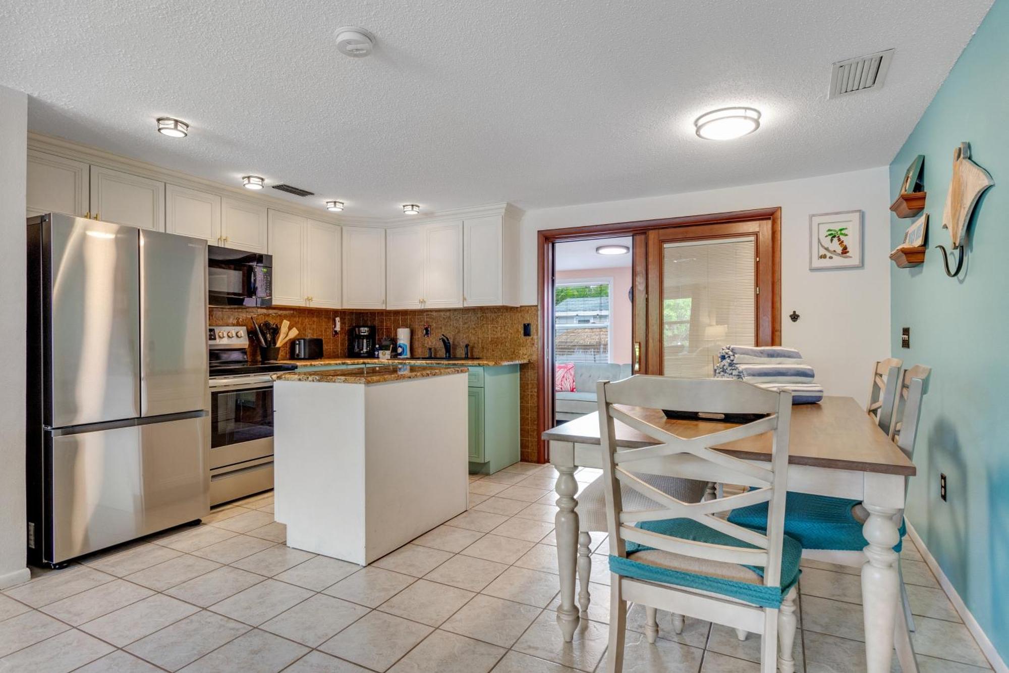 Getaway On Gladiolus Villa Anna Maria Exterior foto
